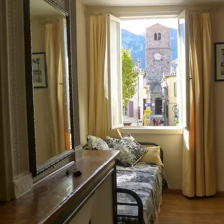 Oda ve Kahvaltı Chateau View D'hotes Quillan