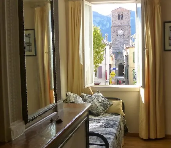 Alojamento de Acomodação e Pequeno-almoço Chateau View D'hôtes Quillan