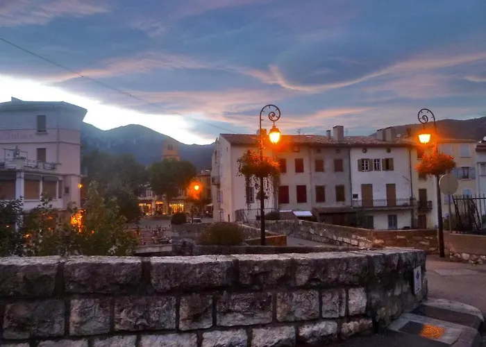 Alojamento de Acomodação e Pequeno-almoço Chateau View D'hôtes Quillan